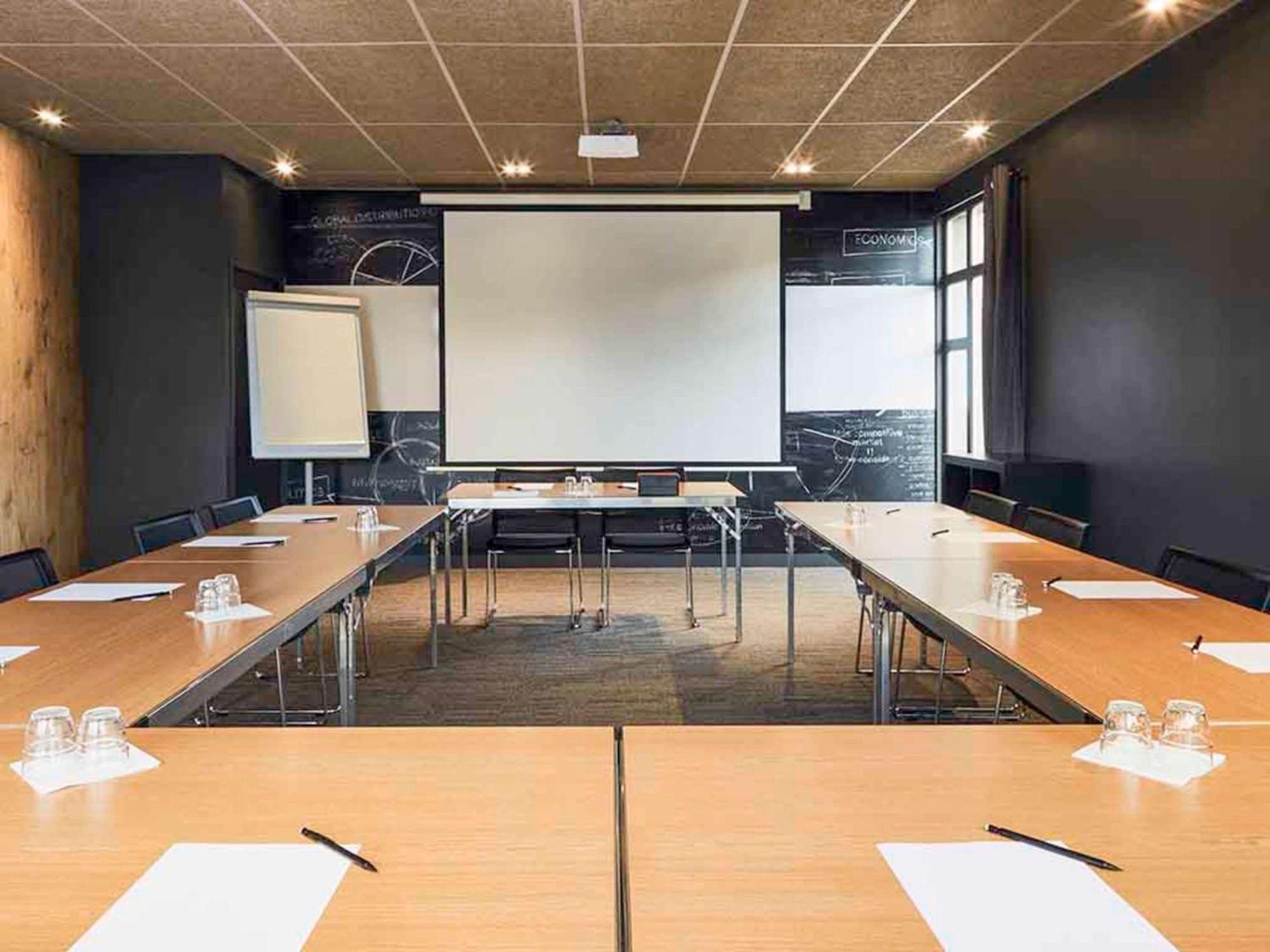 Ibis Toulon La Seyne Sur Mer Ngoại thất bức ảnh