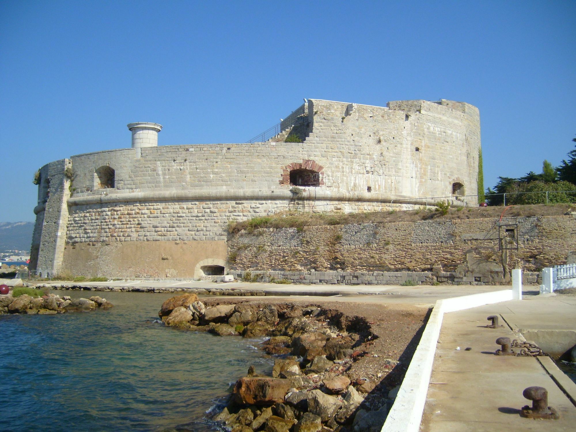 Ibis Toulon La Seyne Sur Mer Ngoại thất bức ảnh